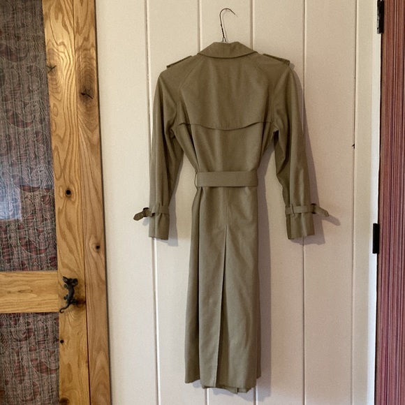 Burberry Tan Trench Coat - Picture 2 of 12